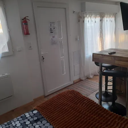 La Petite Maison Studiot Appartement